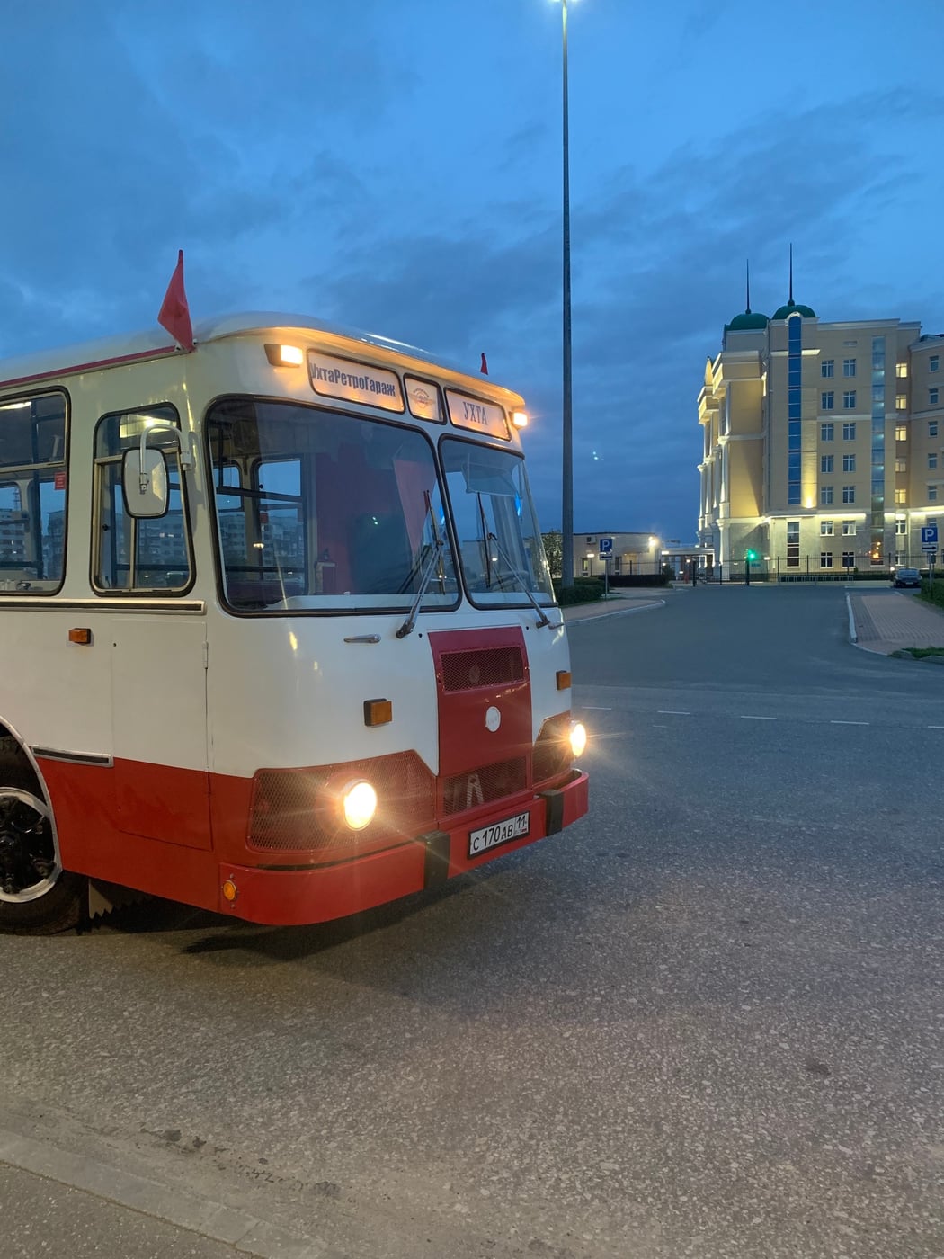 Дополнительная экскурсия «Вечерний променад на ретро-автобусе по Ухте»