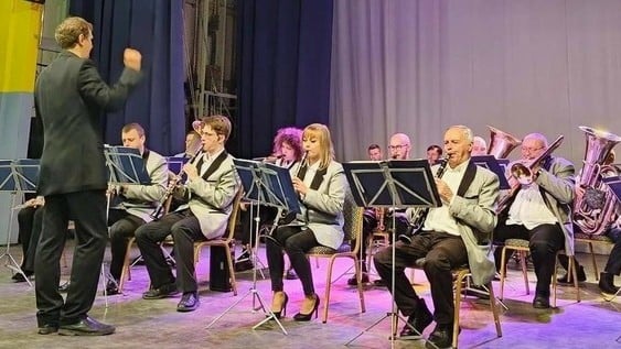 Танцевальный вечер откроется в клубе «Хорошее настроение»