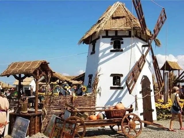Праздник "Пышна галушка" в Атамани