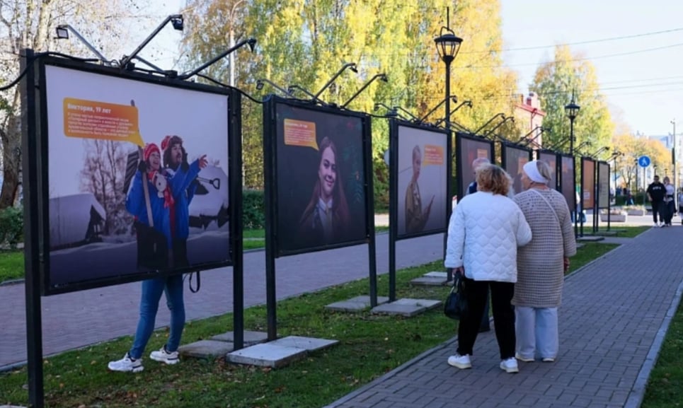 В Архангельске работает фотовыставка «Отряды Поморья в лицах»