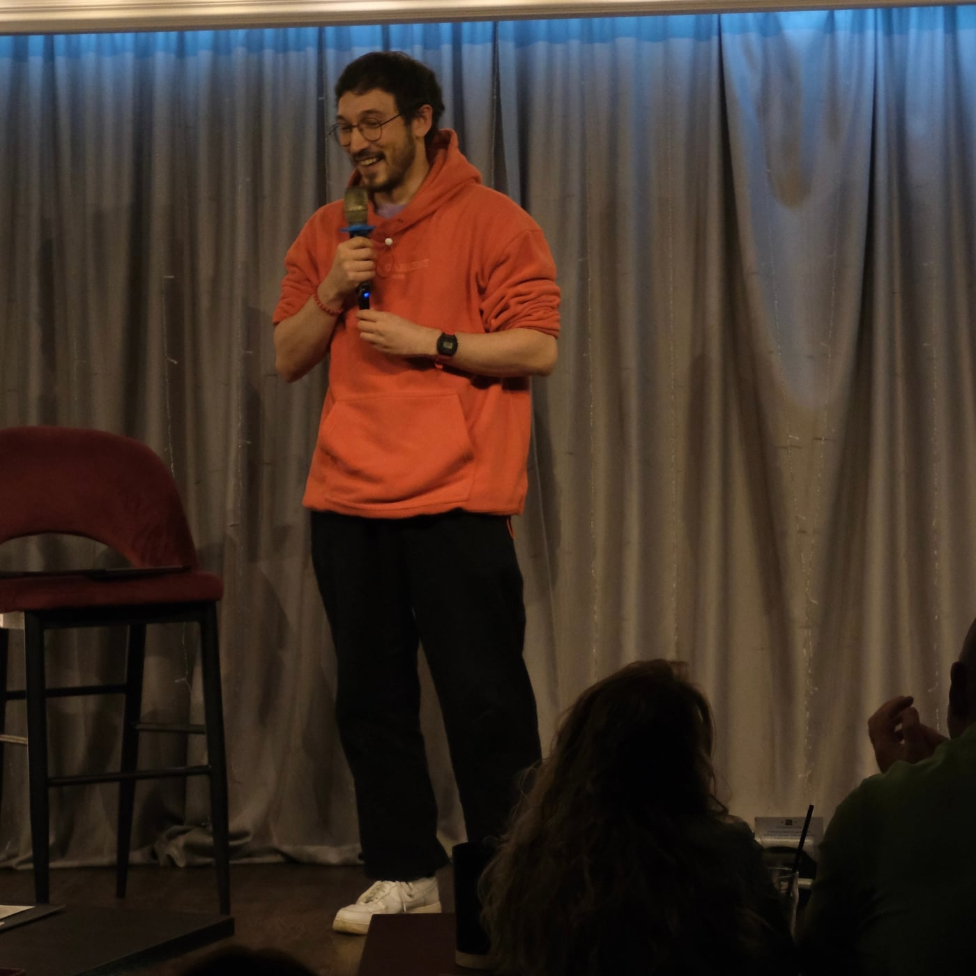 04.10 Open MIC в караоке-баре «Огни»!