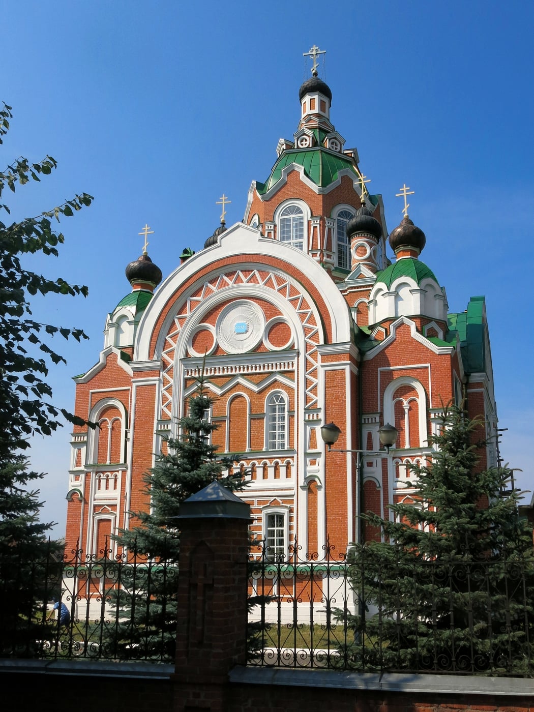 17 ОКТЯБРЯ — ЗАМОК ШЕРЕМЕТЕВА: ОСЕННЯЯ СКАЗКА НА БЕРЕГУ ВОЛГИ!
