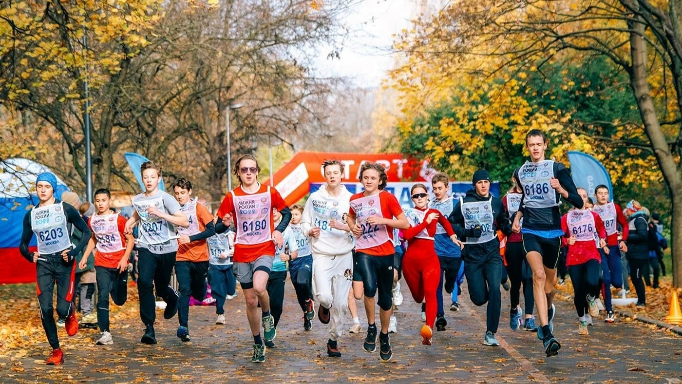 Москвичей приглашают на бесплатный кросс-пробег в парке имени Ю.М