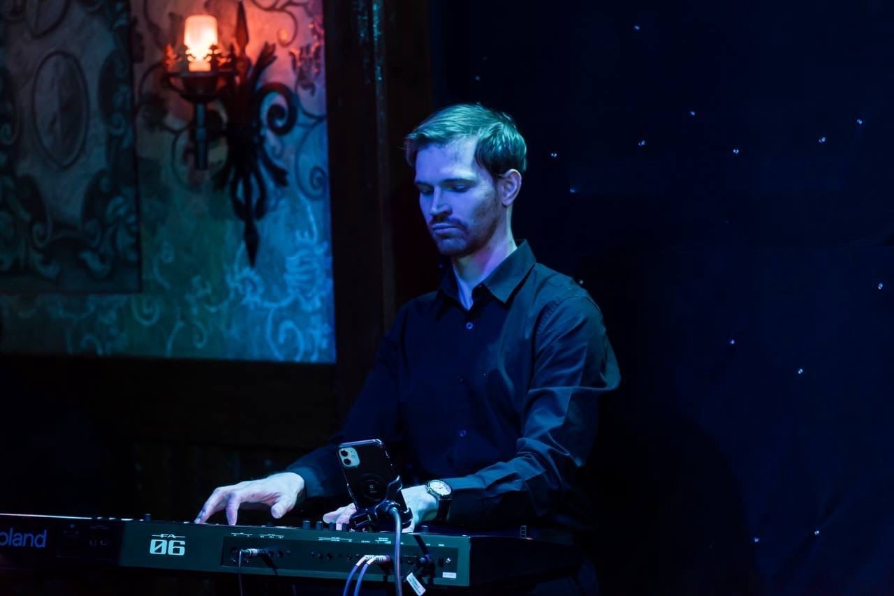 «Огни большого города» в озвучке Lev Piano
