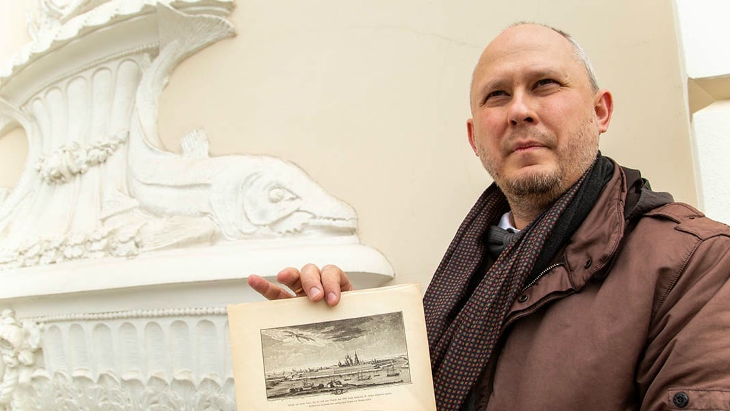 Спектакль «Тайны Гостиного двора: три жизни одного здания»