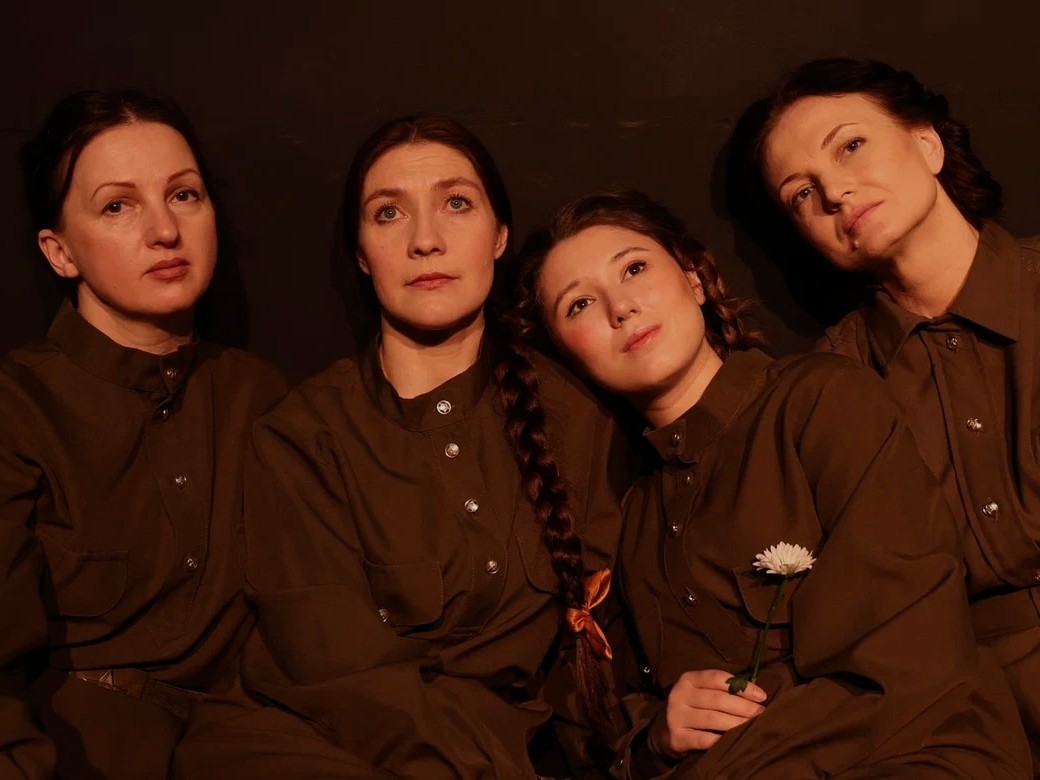 Спектакль "Это, девушки, война"