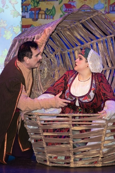Спектакль "Проделки Ханумы"