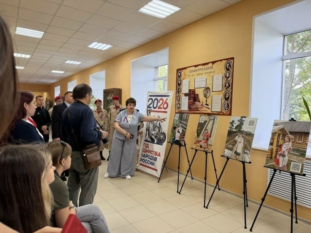 ПОД ТУЛОЙ ТОРЖЕСТВЕННО ОТКРЫЛИ ФОТОВЫСТАВКУ «ЛИЦА РОССИИ. XXI ВЕК»