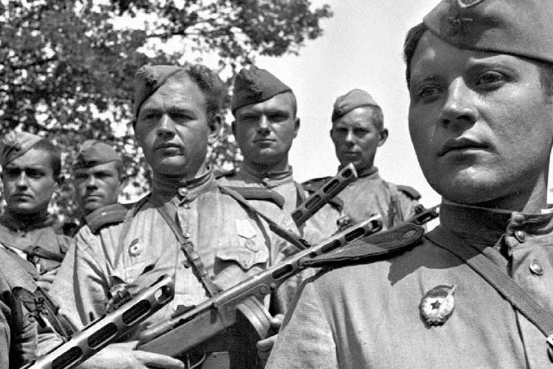 Бессмертный полк Дома Лосева