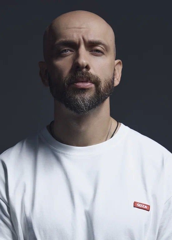 ST