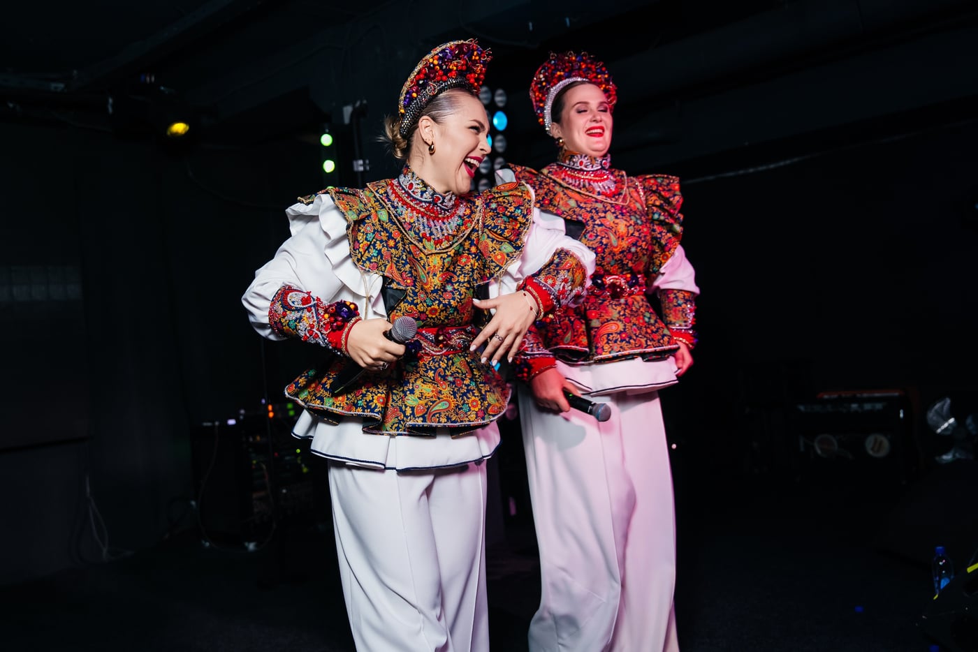 Версия народная