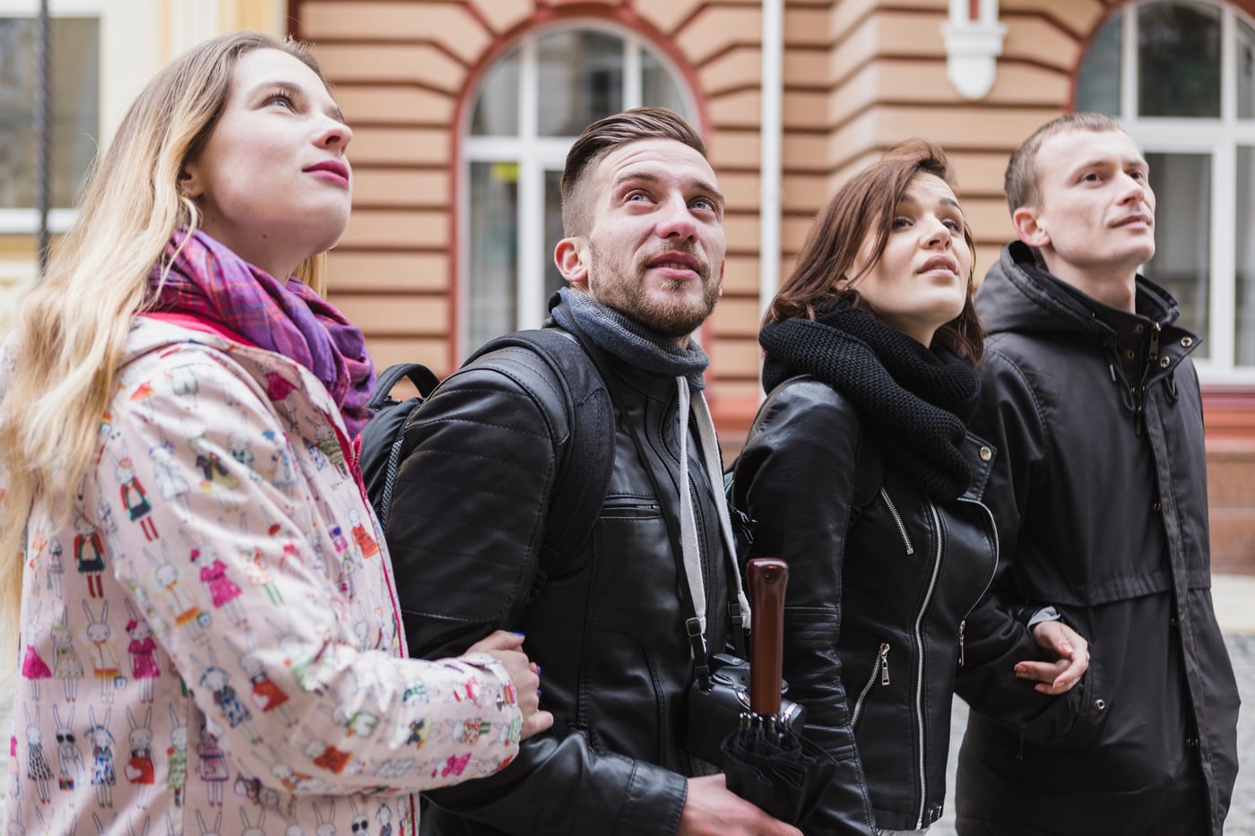 Магия кадра, стеклянные крыши и лица эпохи: фотографические ателье Большой Морской и её окрестностей
