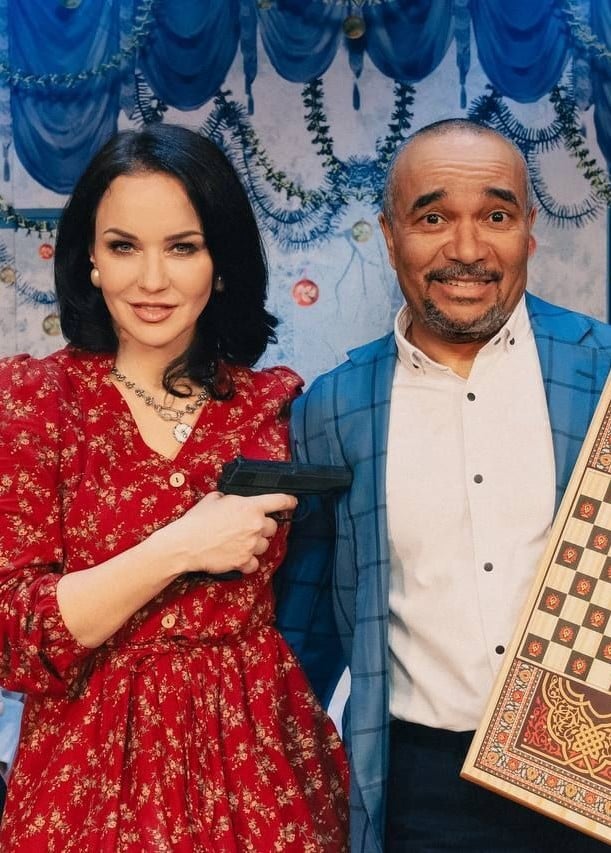 Спектакль «Хорошо, что выжил... Жаль, что из ума», Новочеркасск