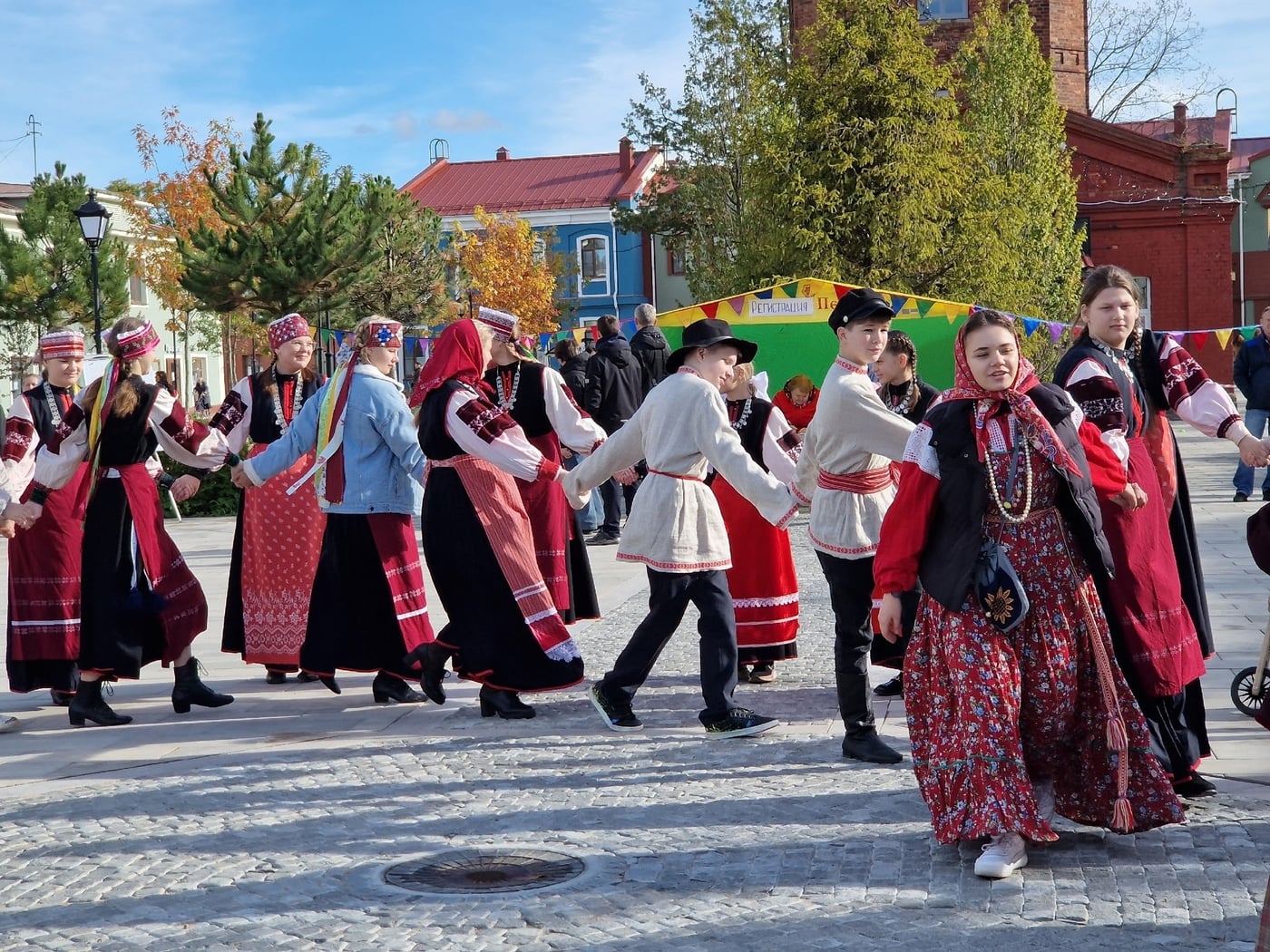 «Семья — опора счастья»: в Печорах пройдёт большой семейный праздник