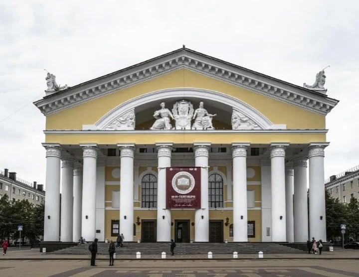 Скоро, 02 октября наш Калужский драмтеатр откроет 250 юбилейный сезон
