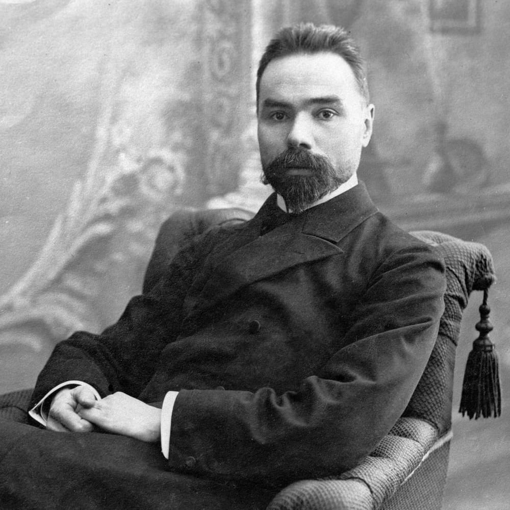 ВАЛЕРИЙ БРЮСОВ: КУМИР ПО РАСЧЁТУ