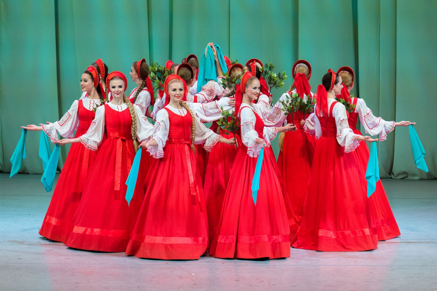 Хореографический ансамбль «Берёзка» (Дворец молодёжи)